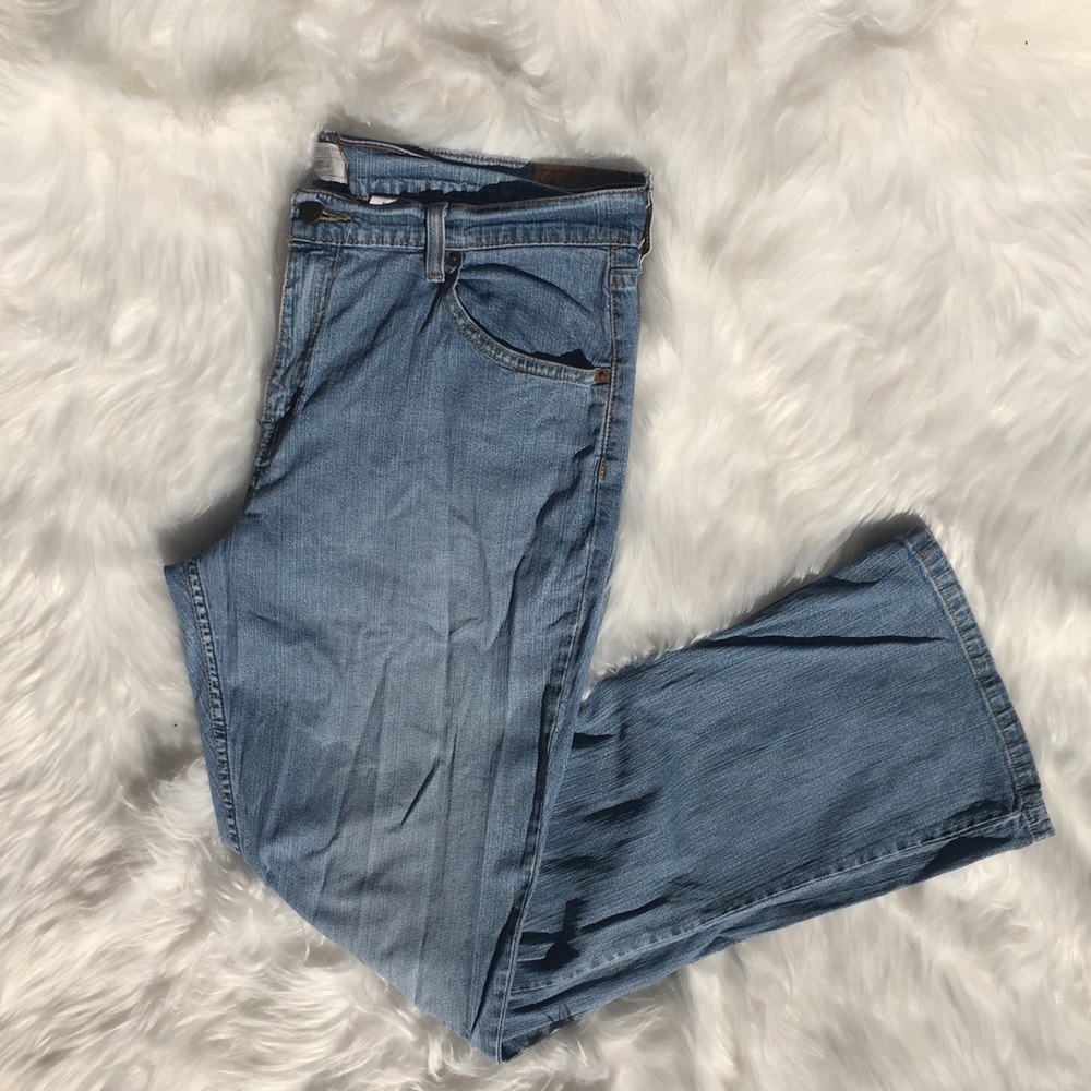 📦MOVING SALE📦 Levi's Bootcut Jeans